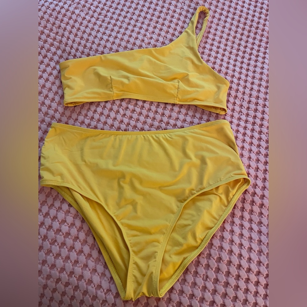 Andie swimsuit in bright yellow